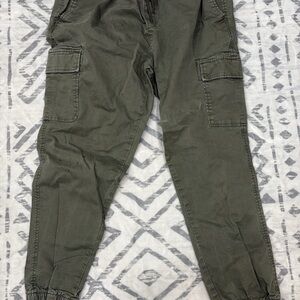 Women’s Olive Cargo Pants- Old Navy